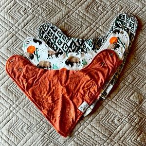 🌵 Set of three Copper Pearl bibs 🌵